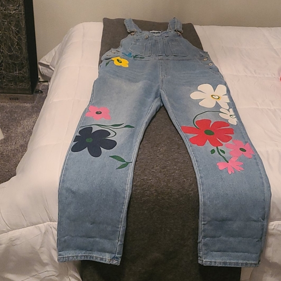 Brand New Overall Jeans - Picture 2 of 4